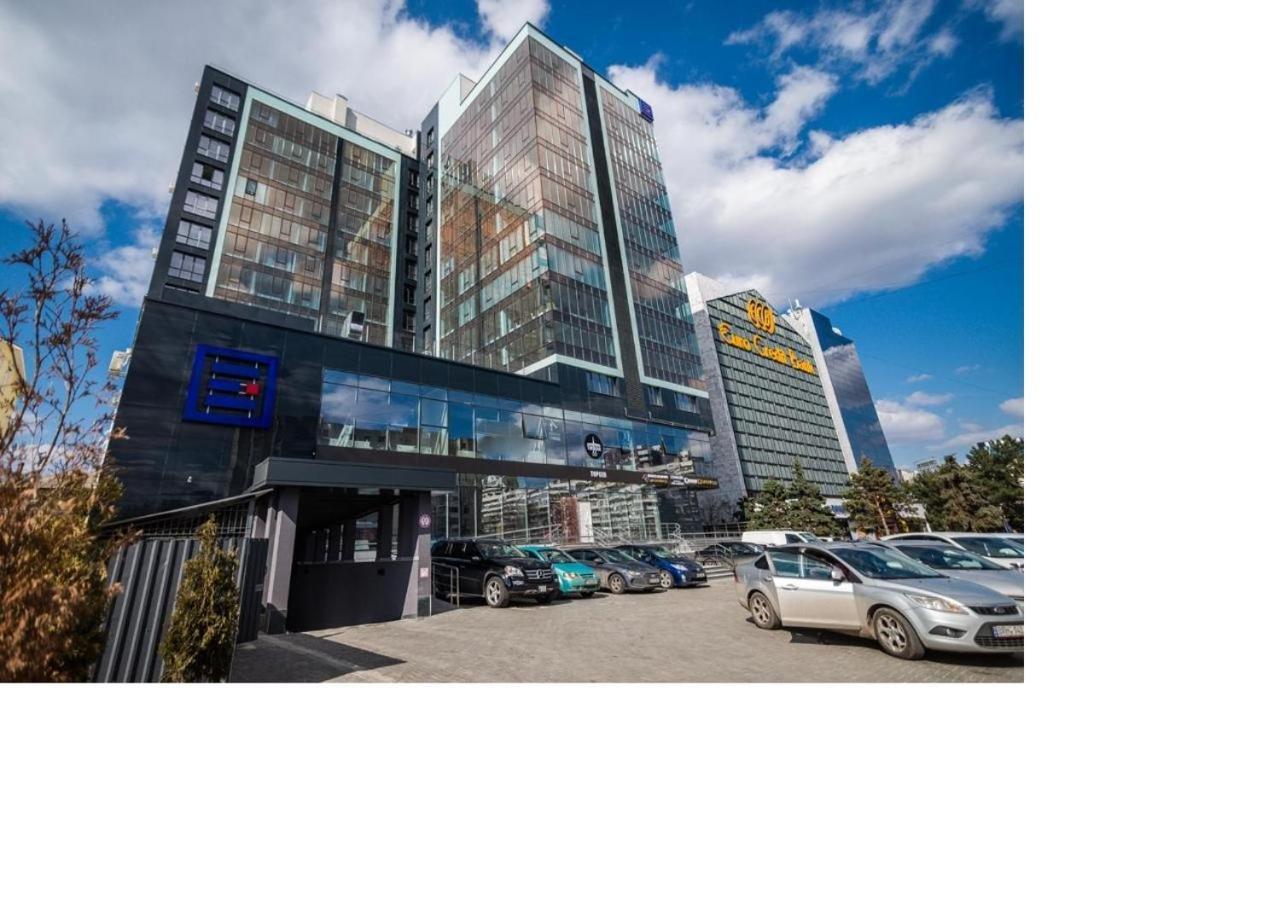 Glass New Apartments Ultracentral Chişinău Extérieur photo