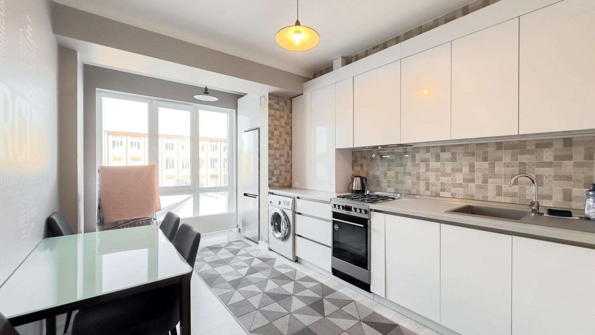 Glass New Apartments Ultracentral Chişinău Extérieur photo