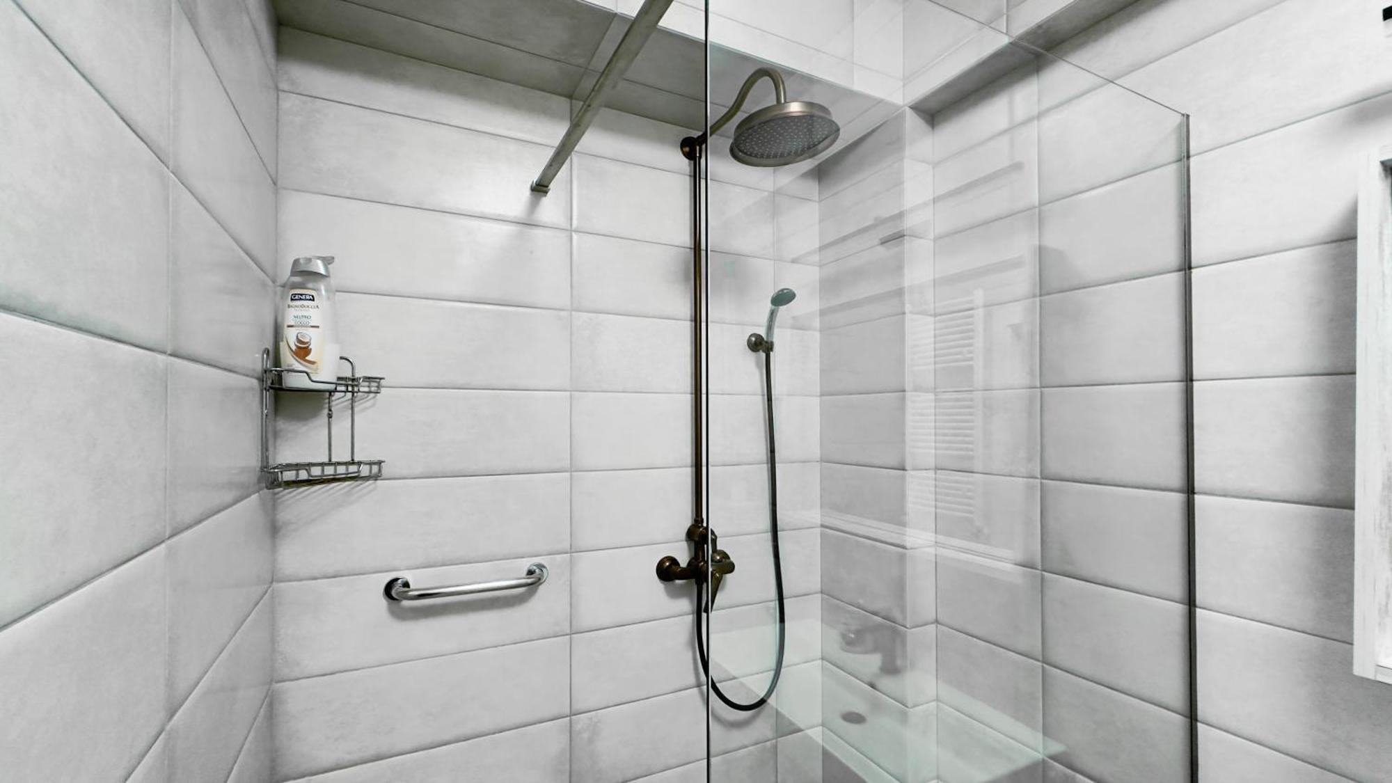 Glass New Apartments Ultracentral Chişinău Extérieur photo