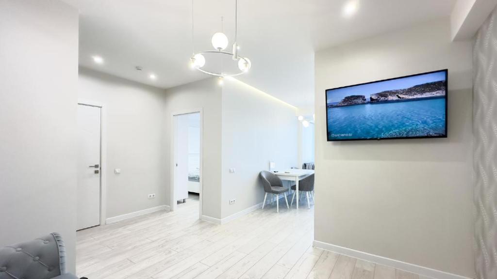 Glass New Apartments Ultracentral Chişinău Extérieur photo